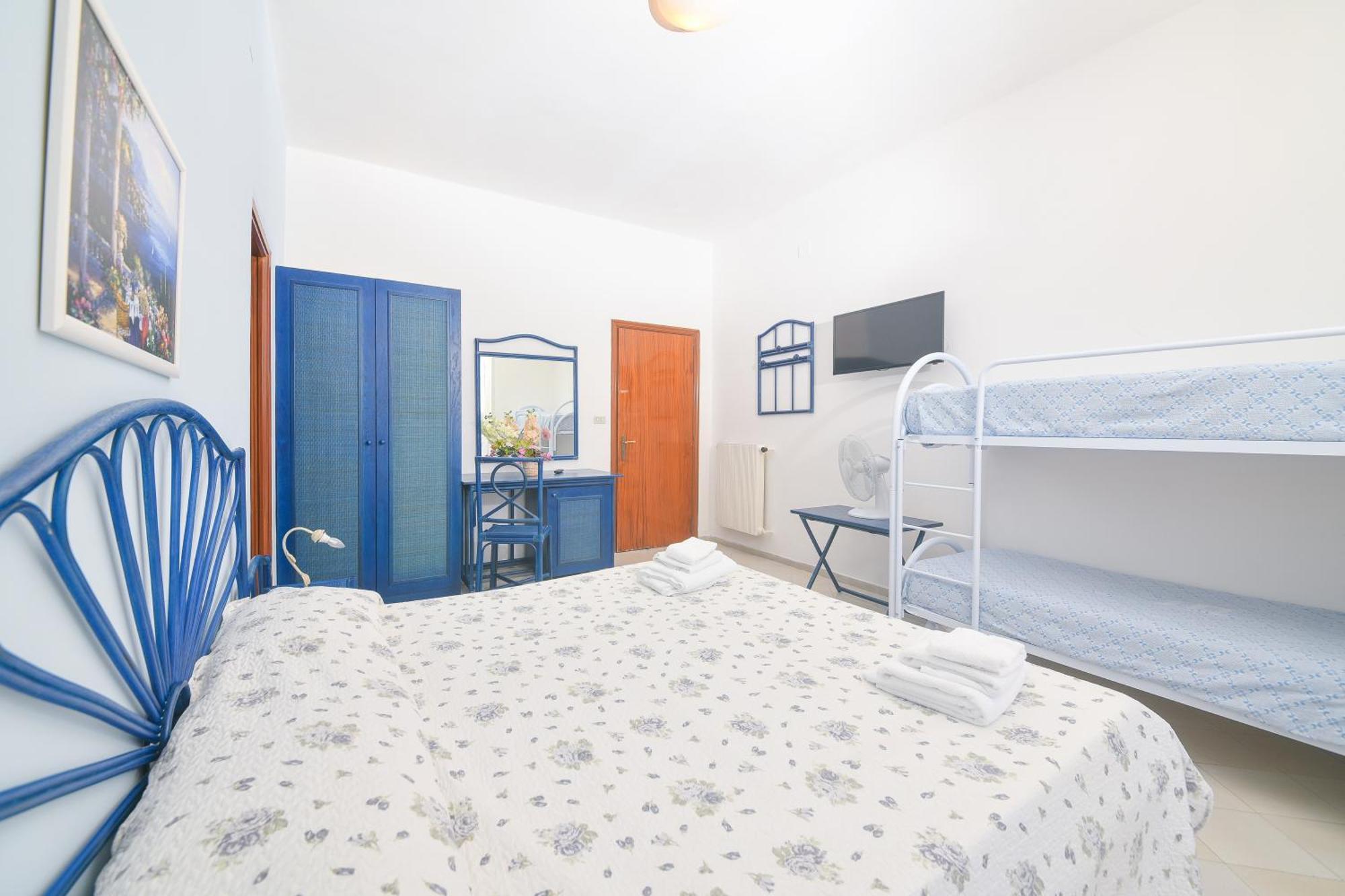 Hotel Maremonti Forio  Room photo