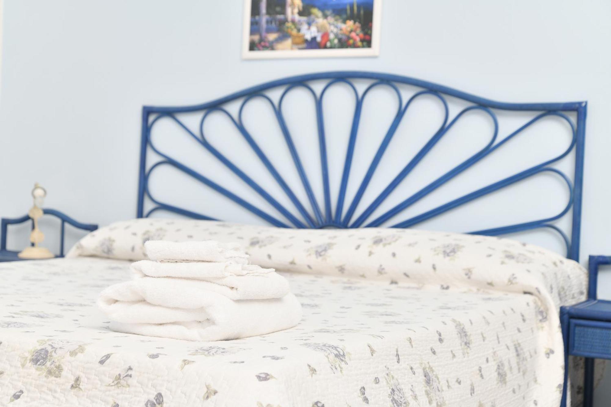 Hotel Maremonti Forio  Room photo